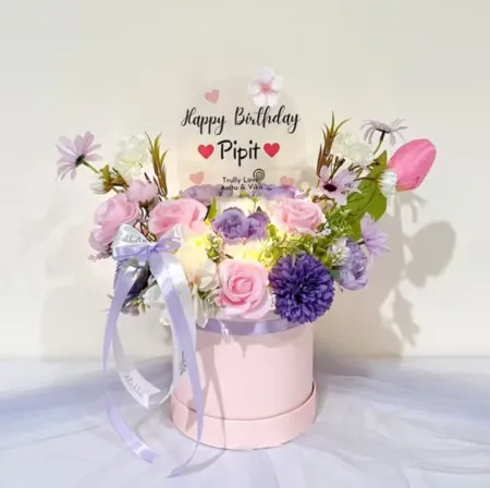 Bloom Box Akrilik Ucapan Ulang Tahun Lombok Timur